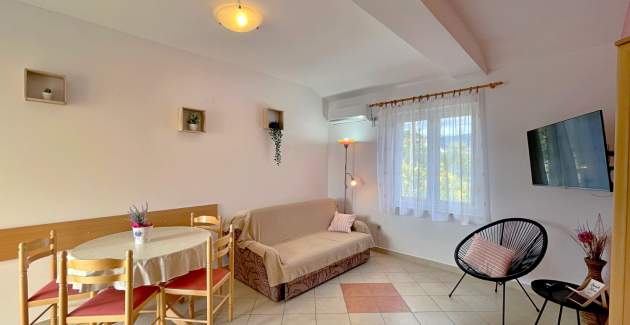 Apartment Tiha Lili 4 – 10 m vom Strand, Meerblick