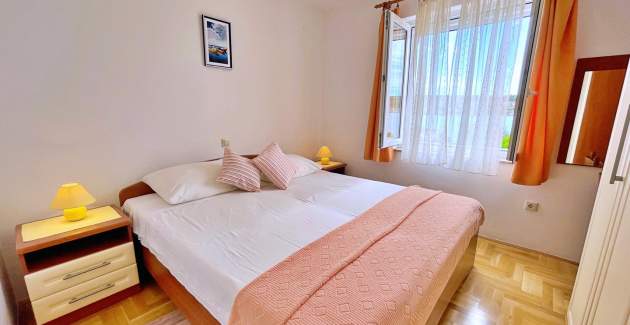Apartment Tiha Lili 1 – 10 m vom Strand, Meerblick