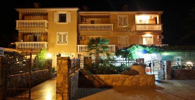 Apartment Tiha Lili 1 – 10 m vom Strand, Meerblick