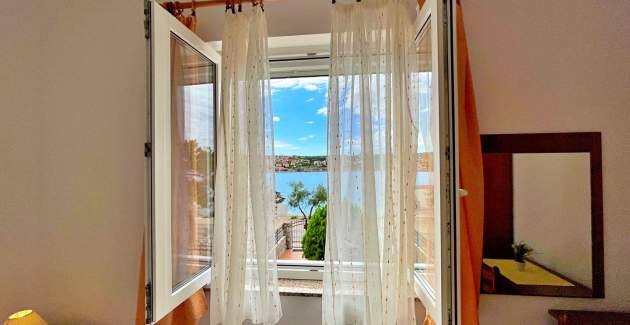 Apartment Tiha Lili 1 – 10 m vom Strand, Meerblick