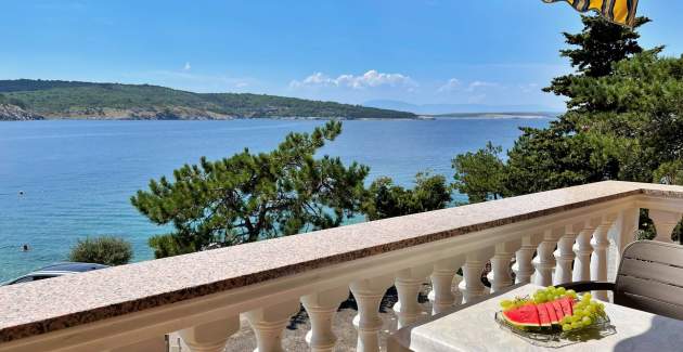 Apartment Tiha Lili 3 – 10 m vom Strand, Meerblick
