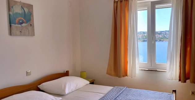 Apartment Tiha Lili 3 – 10 m vom Strand, Meerblick