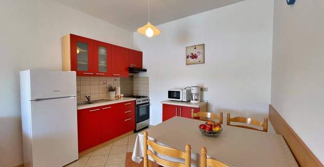 Apartment Tiha Lili 3 – 10 m vom Strand, Meerblick
