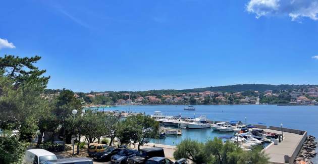 Apartment Tiha Lili 3 – 10 m vom Strand, Meerblick
