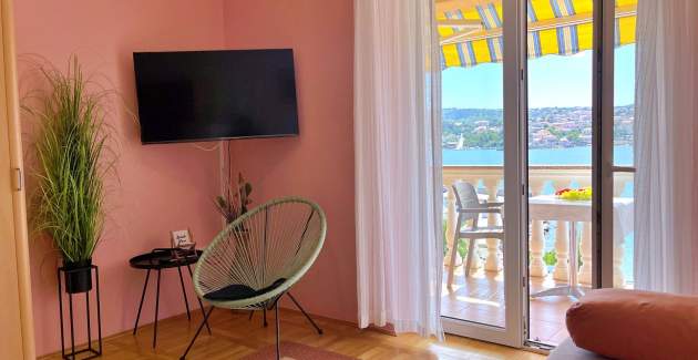 Apartment Tiha Lili 3 – 10 m vom Strand, Meerblick