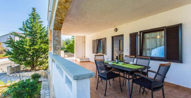Apartment Zeljko A4 mit Pool und Terrasse