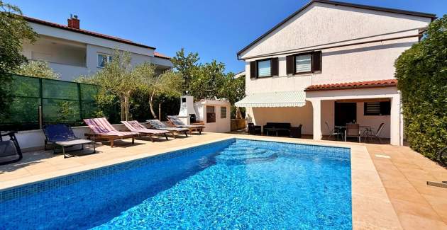 Apartment Zeljko A4 mit Pool und Terrasse
