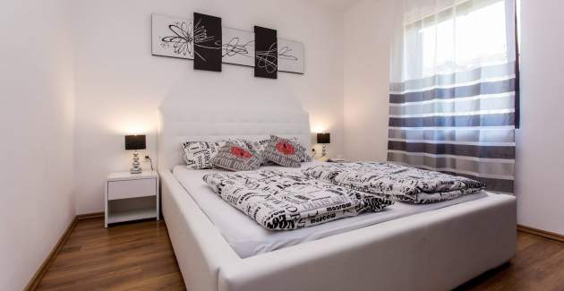 Apartment Zeljko A4 mit Pool und Terrasse