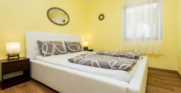 Apartment Zeljko A4 mit Pool und Terrasse