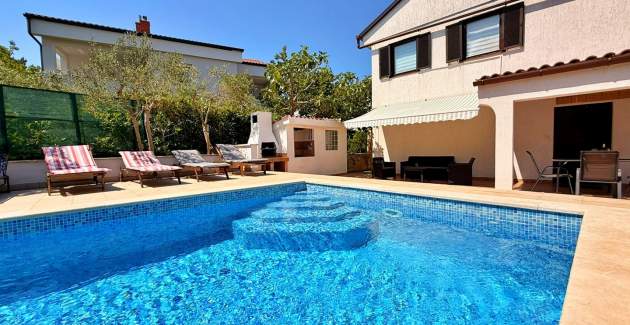 Apartment Zeljko A4 mit Pool und Terrasse