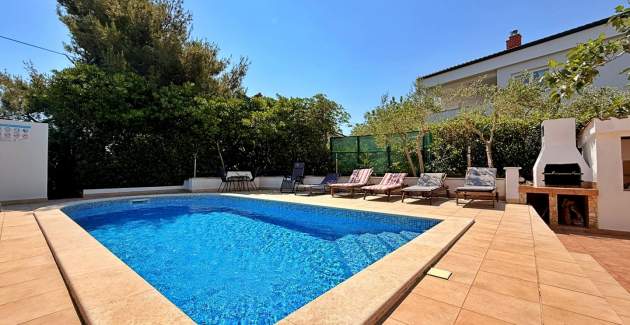 Apartment Zeljko A4 mit Pool und Terrasse