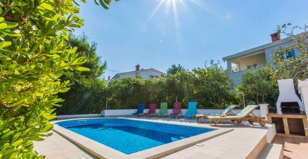 Apartment Zeljko A4 mit Pool und Terrasse