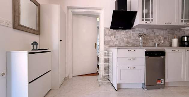 Apartment Zeljko A2 mit Pool