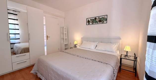 Apartment Zeljko A2 mit Pool