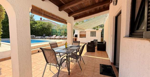 Apartment Zeljko A2 mit Pool