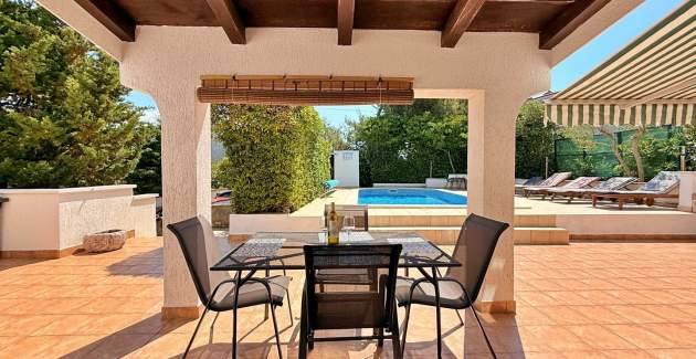 Apartment Zeljko A2 mit Pool
