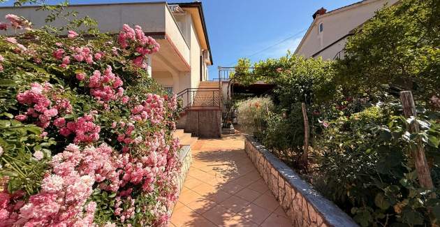 Apartment Dragica A4 – Meerblick und Balkon