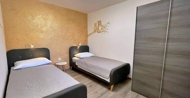Apartment Mara A4 – Terrasse und Gartenblick