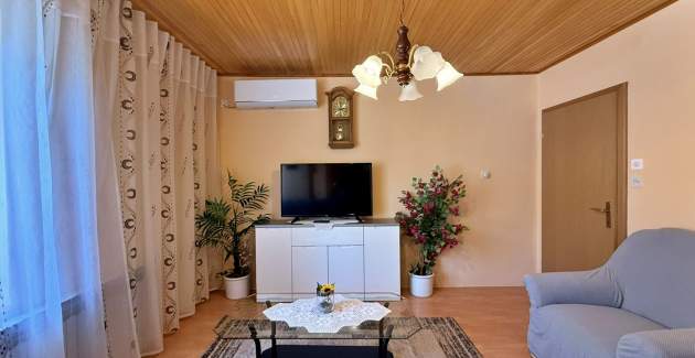 Apartment Nevenka 3 – Meerblick, 70 m vom Meer