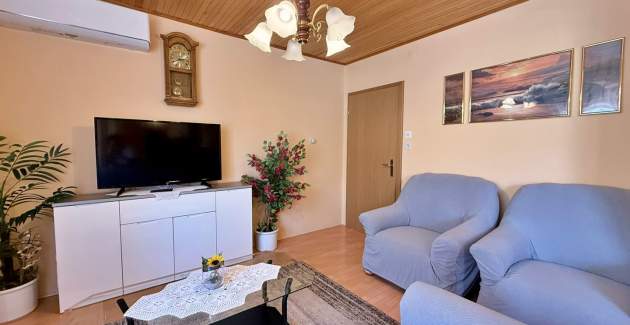 Apartment Nevenka 3 – Meerblick, 70 m vom Meer