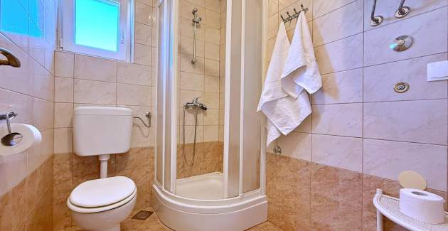 Apartment Nevenka P. – Meerblick, 130 m vom Meer