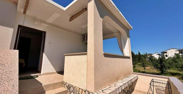 Apartment Nevenka P. – Meerblick, 130 m vom Meer