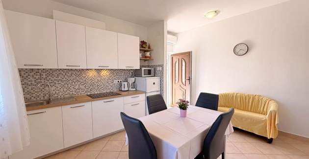 Apartment Nevenka P. – Meerblick, 130 m vom Meer