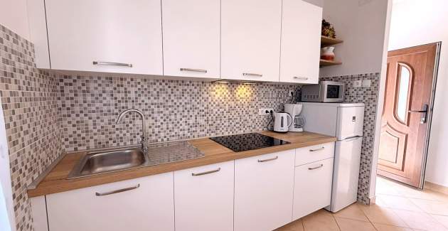 Apartment Nevenka P. – Meerblick, 130 m vom Meer