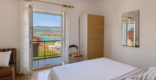 Apartment Nevenka P. – Meerblick, 130 m vom Meer