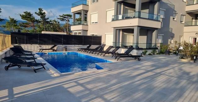 Apartment Punta Silo B5 – Pool and Sea View