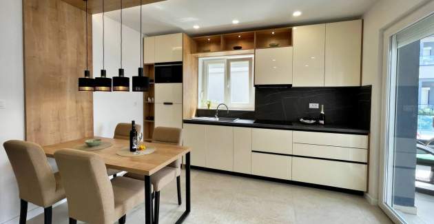 Apartment Punta Silo B1 – Pool und Meerblick