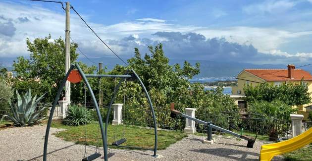 Apartment Rebeka 2 – 160 m vom Meer, Balkon