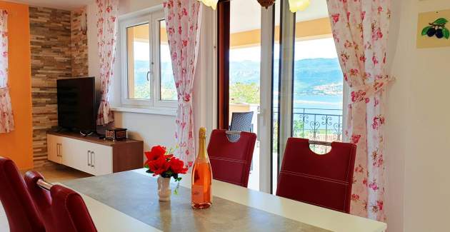 Apartment Rebeka 3 – Meerblick, 160 m vom Meer