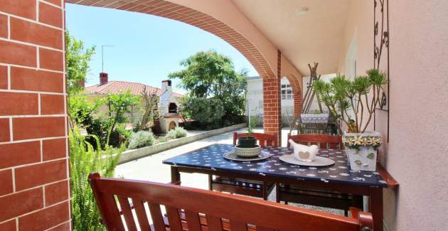 Apartment Renata mit Terrasse
