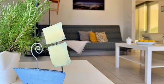 Apartment Savic M – 90 m vom Strand, Meerblick