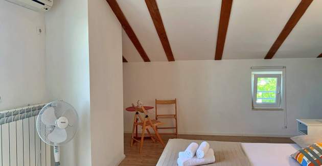 Apartment Savic M – 90 m vom Strand, Meerblick