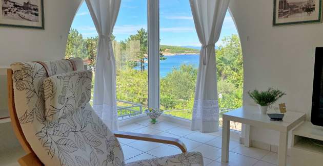 Apartment Savic M – 90 m vom Strand, Meerblick