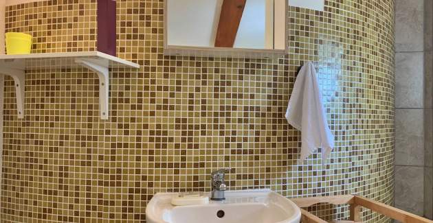 Apartment Savic M – 90 m vom Strand, Meerblick