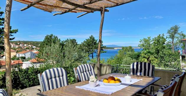 Apartment Savic M – 90 m vom Strand, Meerblick