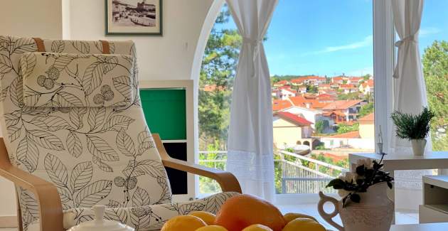 Apartment Savic M – 90 m vom Strand, Meerblick