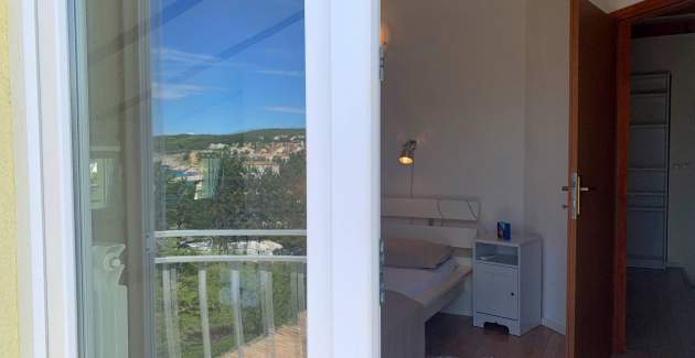 Apartment Savic M – 90 m vom Strand, Meerblick