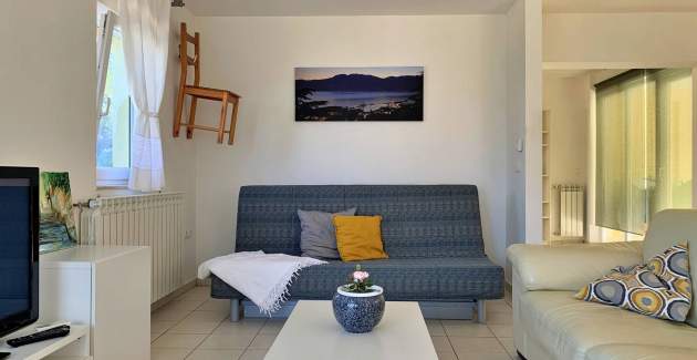 Apartment Savic M – 90 m vom Strand, Meerblick