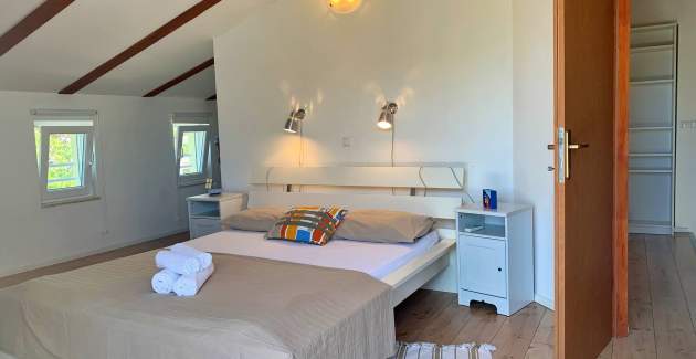 Apartment Savic M – 90 m vom Strand, Meerblick