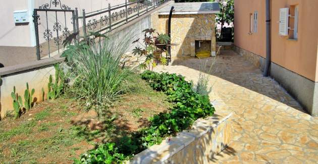 Apartment Nidisa A1 – 90 m vom Meer