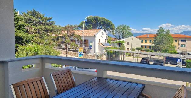 Apartment Brnic AQ 1 – mit Balkon, 90 m vom Strand entfernt