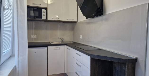 AApartment Brnic AQ 2 – mit Parkplatz, 90 m vom Strand entfernt
