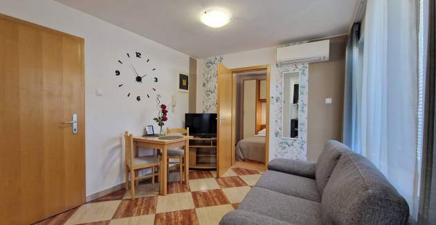 AApartment Brnic AQ 2 – mit Parkplatz, 90 m vom Strand entfernt