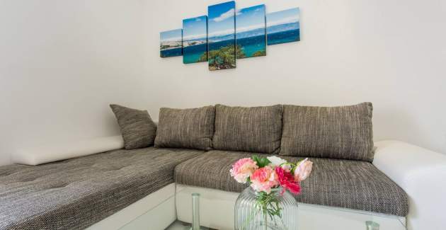 Modernes Apartment Berisha 1 Nr.5 – mit Balkon