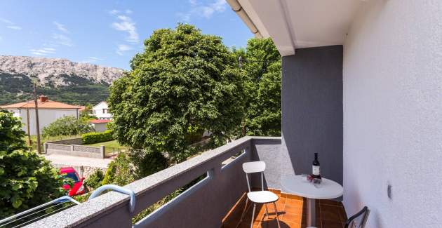 Apartment Berisha 2 Nr.1 – mit Balkon