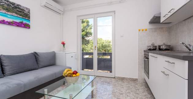 Apartment Berisha 2 Nr.1 – mit Balkon